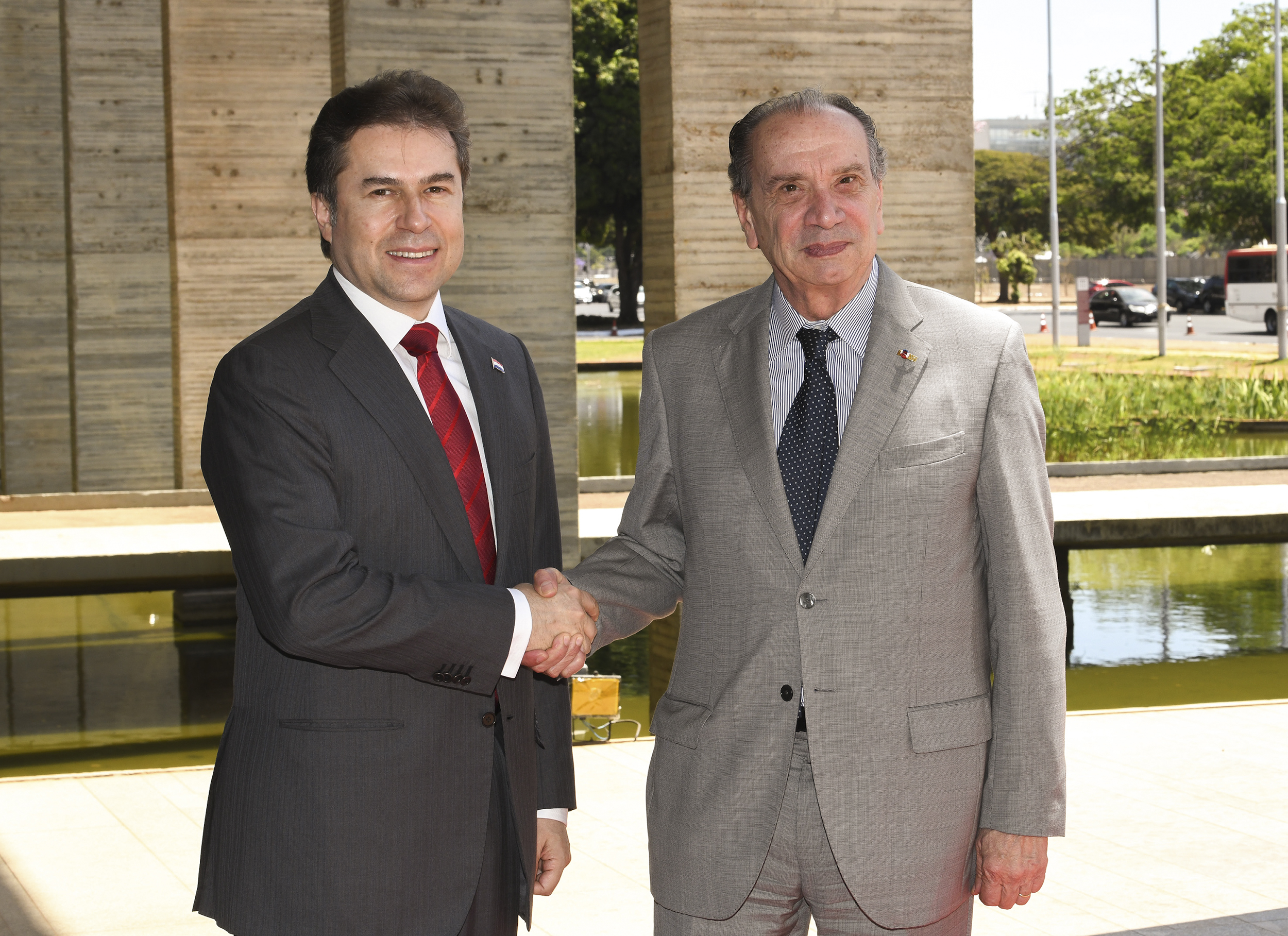 Cancilleres del Paraguay y Brasil analizaron temas de la extensa agenda bilateral