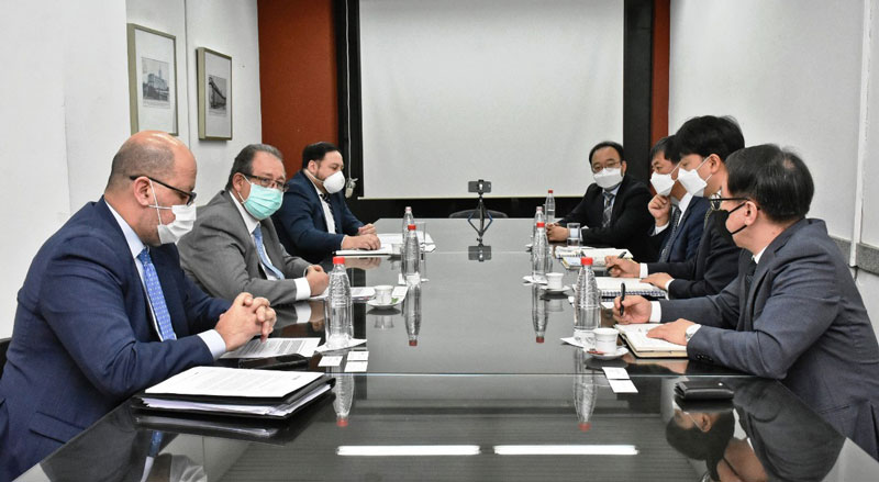 Delegación de Corea planteó en la Cancillería realizar estudio de factibilidad del Tren de Cercanía, sin costo
