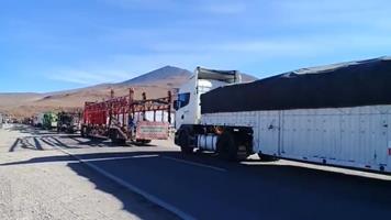 Gestión de Cancillería permite paso de camiones de carga retenidos en Argentina, en el Paso de Jama