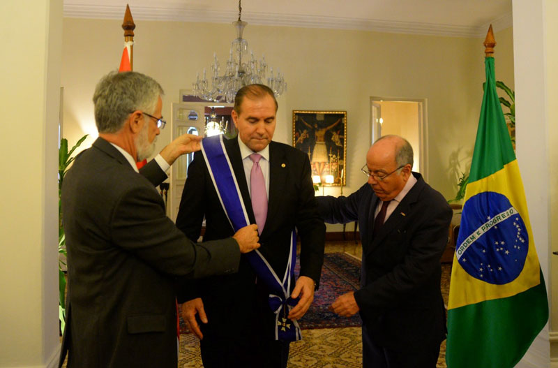 El canciller Arriola fue condecorado por el Brasil con la Orden de Río Branco en el Grado de Gran Cruz