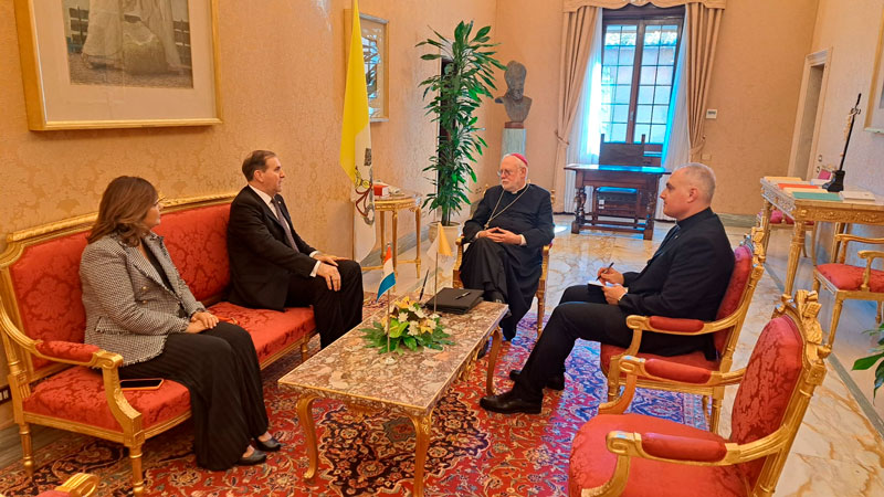 Ministro de Relaciones Exteriores se reúne con Secretario de la Santa Sede para las Relaciones con los Estados y Organizaciones Internacionales