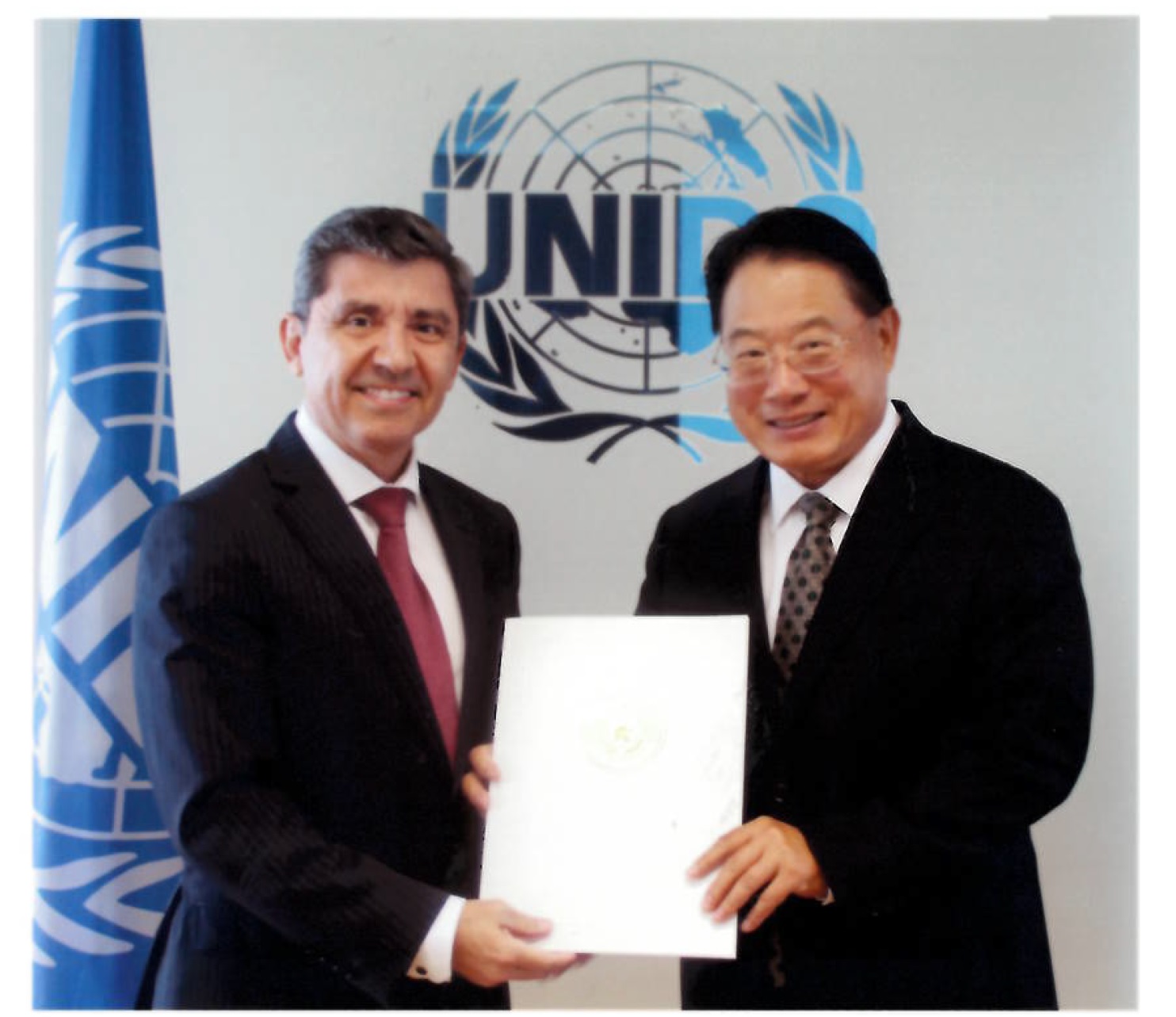 Embajador Facetti presentó en Viena sus Cartas Credenciales al Director General de la ONUDI