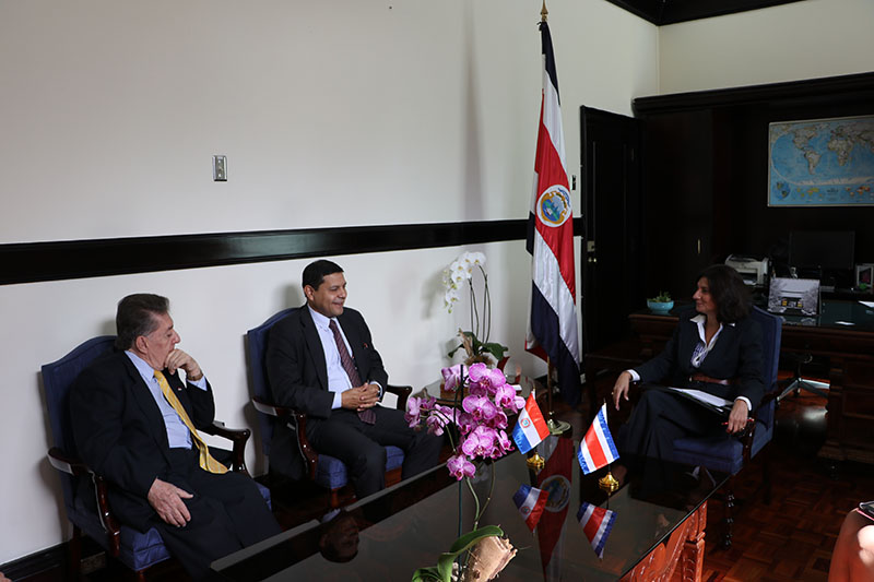 Paraguay y Costa Rica exploran nuevas aristas de negocios y de cooperación  bilateral 