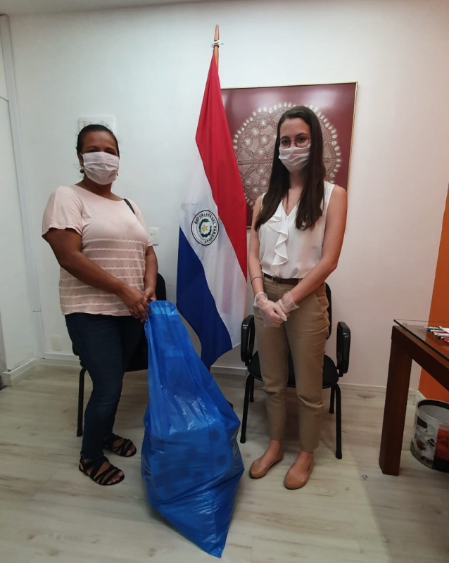 Consulado en Río de Janeiro asiste con canastas básicas a connacionales residentes en situación de vulnerabilidad