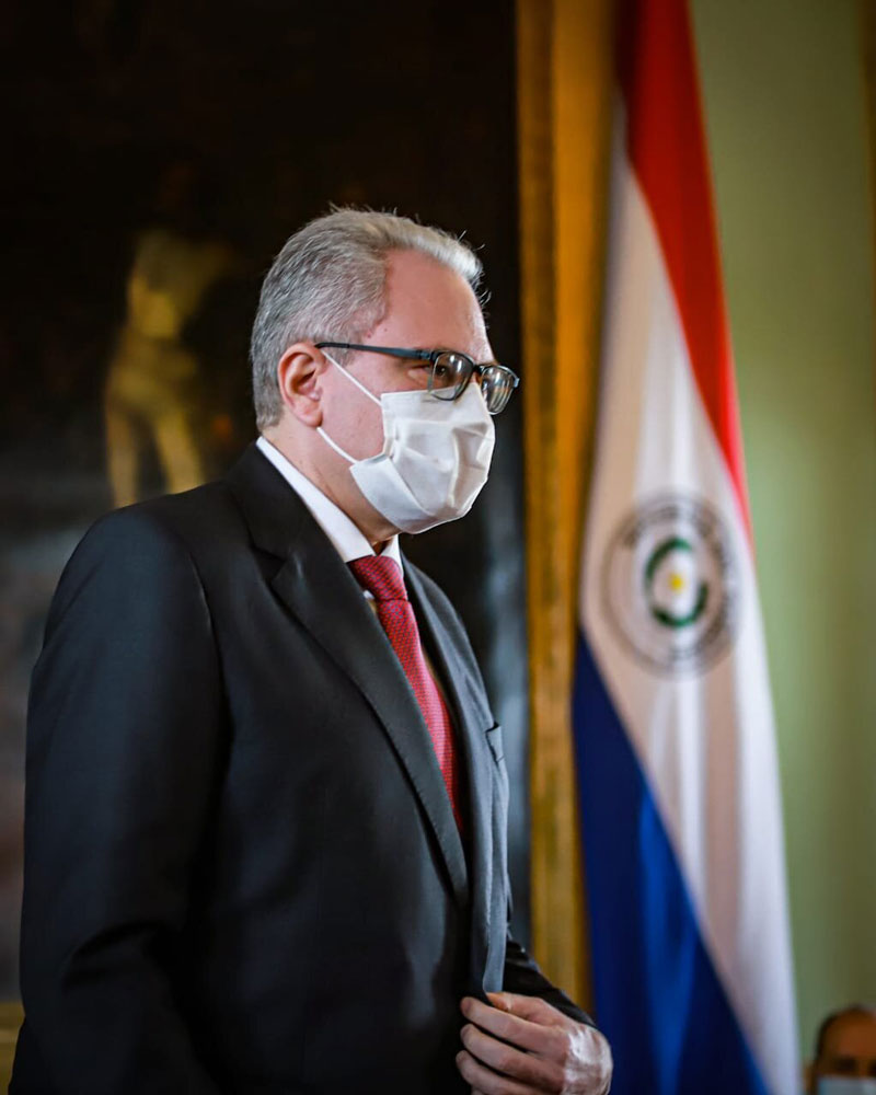 Presidente Abdo tomó juramento a Scavone, nuevo embajador de Paraguay en España