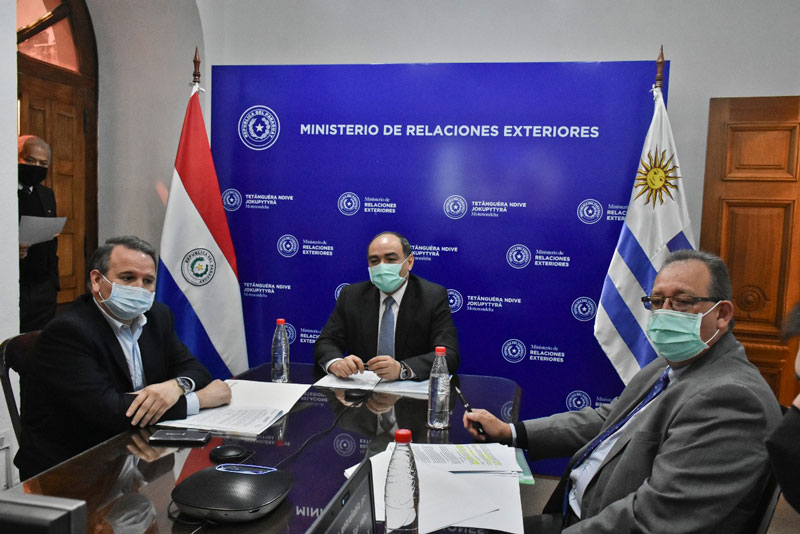 Cancilleres de Paraguay y Uruguay destacan excelente entendimiento a pesar de limitaciones impuestas por la pandemia