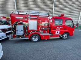 Partieron de Yokohama carros bomberos y ambulancias donados por la Asociación de Bomberos de Japón