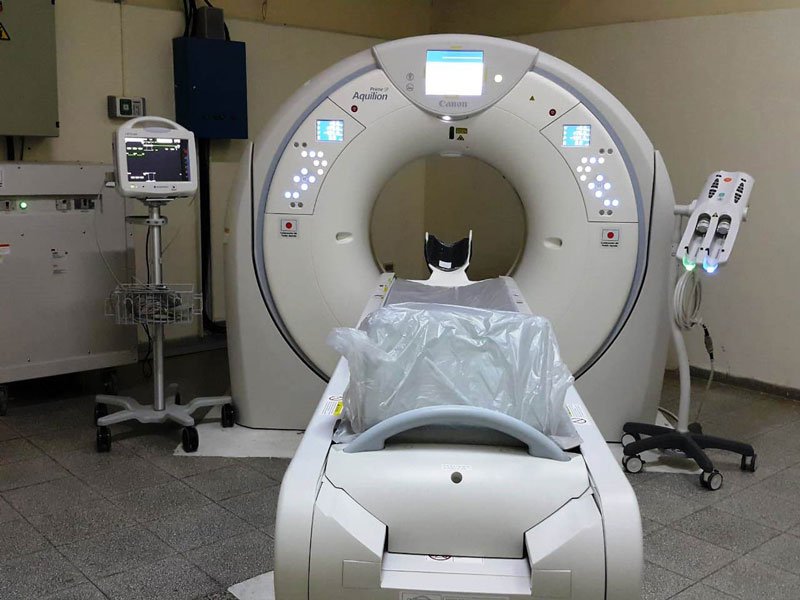 Llega al país equipo de tomografía computarizada de alta complejidad para Clínicas donado por Japón