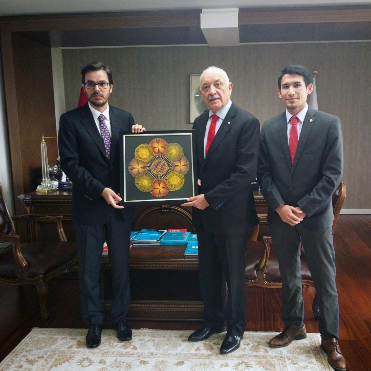 Embajador del Paraguay en Turquía visitó a presidente de la Corporación Turca de Radio y Televisión