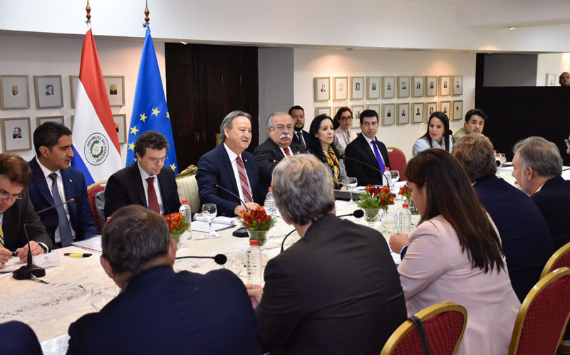 Resaltan excelentes relaciones bilaterales en visita de delegación de europarlamentarios