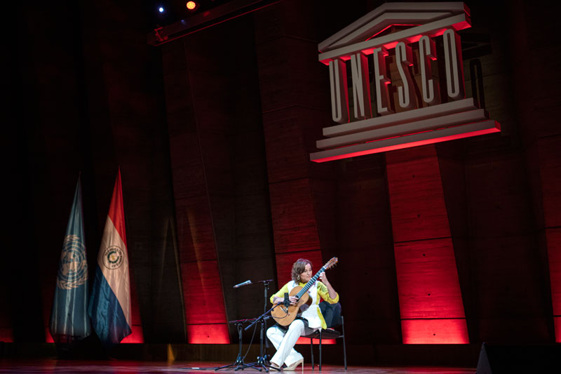 La Delegación Permanente de Paraguay ante la UNESCO presentó a Berta Rojas en concierto