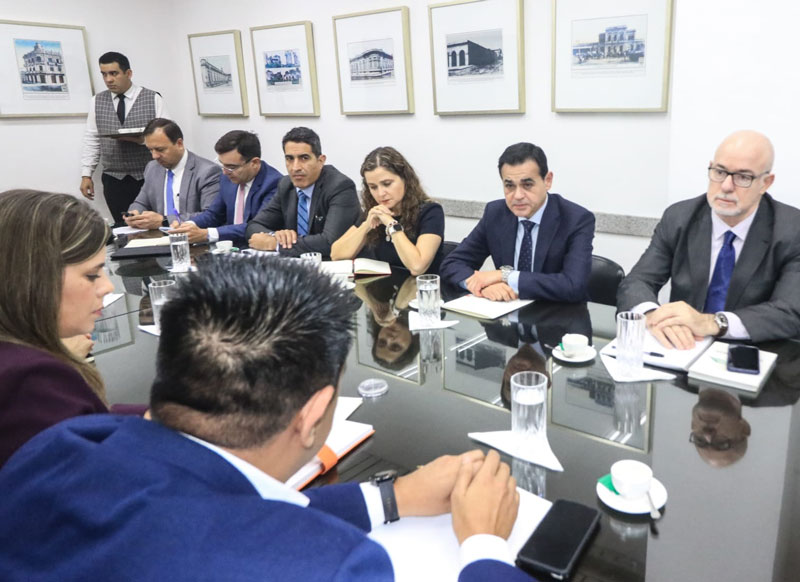 Canciller se reunió con representantes ante el Parlamento del Mercosur  