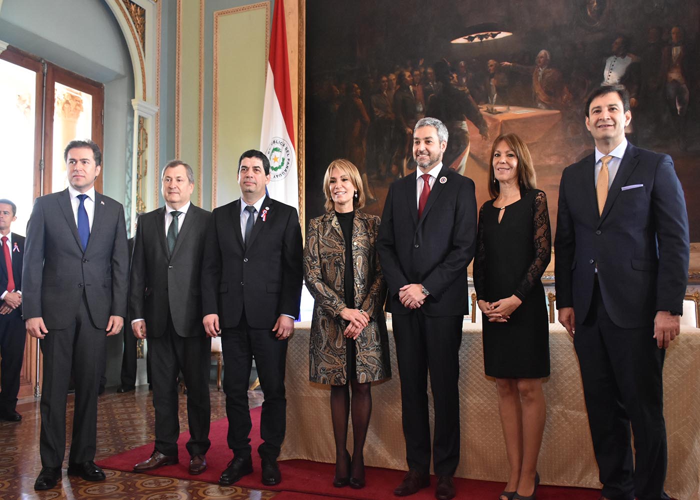 Presidente Abdo Benítez tomó juramento a nuevos embajadores paraguayos ante Colombia y Uruguay