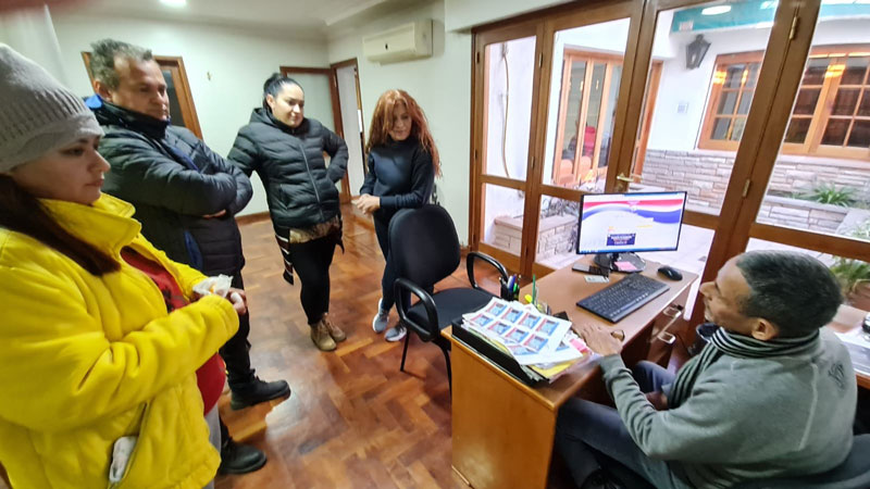 Consulado en Mendoza instruye a connacionales para inscripción en el Registro Cívico Permanente