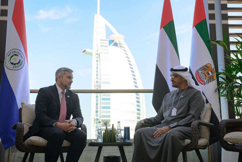 El presidente Abdo fue recibido por el presidente de los Emiratos Árabes Unidos 