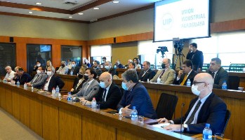 Referentes del sector privado apoyan la postura del Gobierno de mantener la tarifa de Itaipú