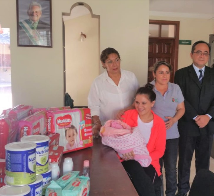 Consulado en Santa Cruz asiste a madre e hija recién nacida víctimas de maltrato 