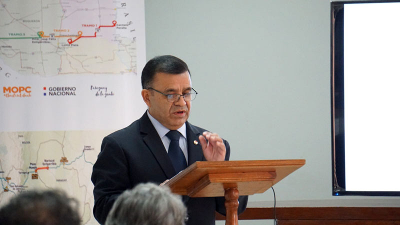 El ministro Carlos Alberto Gamarra realizó la defensa pública de su trabajo de investigación