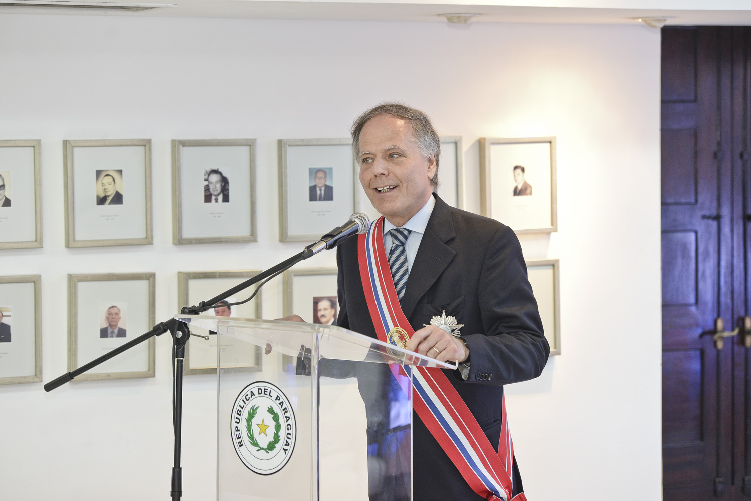 Paraguay condecora al Canciller italiano con la Orden Nacional del Mérito en el grado de “Gran Cruz Extraordinaria”