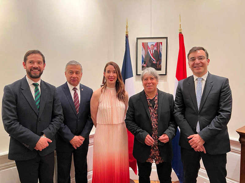 Embajada de Paraguay en Francia rindió homenaje al arpista paraguayo, Ismael Ledesma