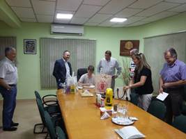 Consulado del Paraguay en Posadas intermedió la venta de yerba mate paraguaya a la Argentina