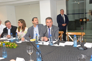 ANEXO C: Presidente de ANDE expuso la gestión y los planes de la institución a los miembros de la Comisión Asesora