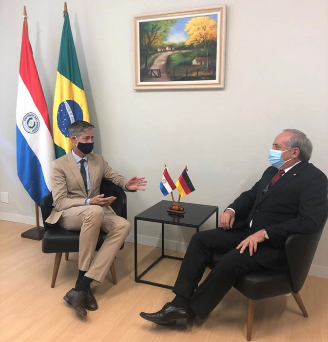 Cónsul en Río de Janeiro recibió a cónsul de Alemania y abordaron temas comerciales y sanitarios