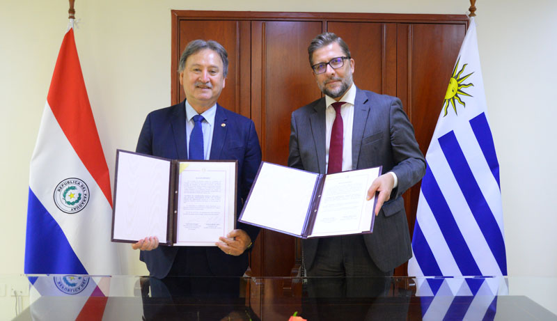 Paraguay y Uruguay se comprometen a asistencia mutua y cooperación policial mediante depósito de instrumento de ratificación