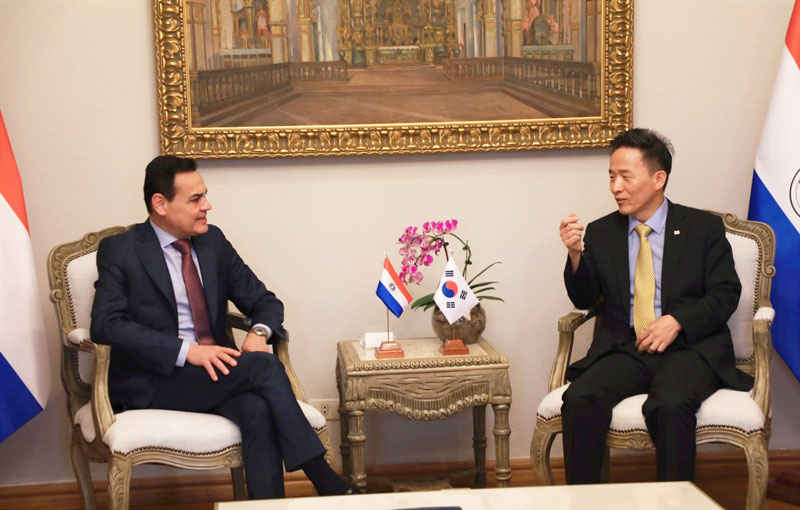 Canciller y embajador de Corea abordaron temas clave de la agenda bilateral