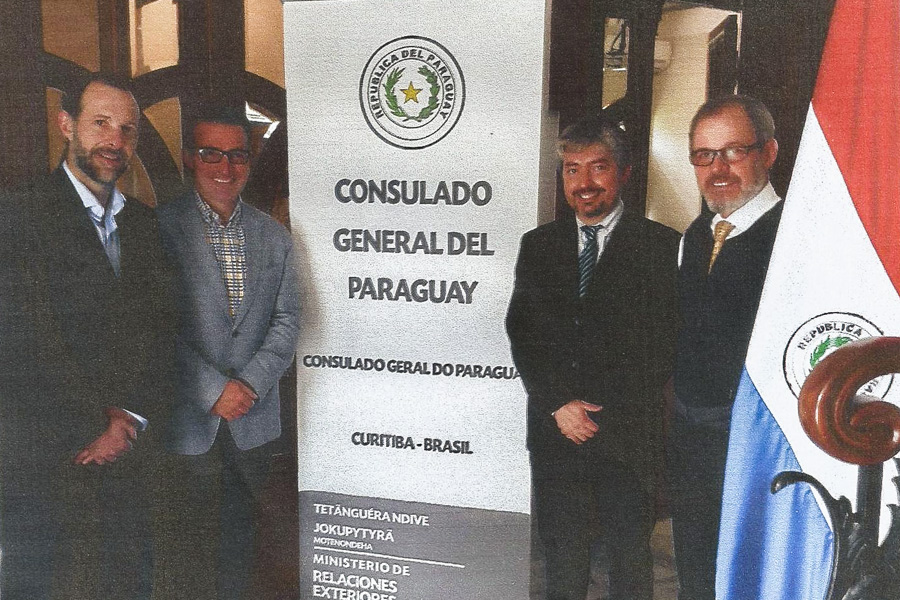 Fotos_de_reunion_con_los_Consules_de_Argentina_y_Uruguay0002_2.jpg