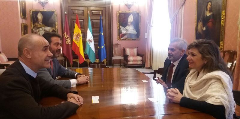 Ministra de Turismo del Paraguay mantuvo una reunión con el Alcalde de Sevilla, España