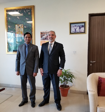 Embajador paraguayo visitó al Jefe de la División para América Latina y el Caribe de la Cancillería de India