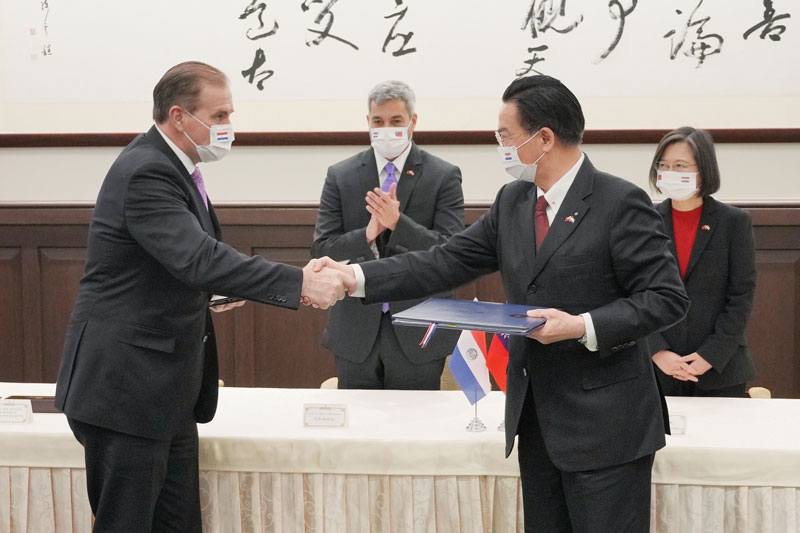 Presidentes de Paraguay y China (Taiwán) destacan excelente estado de relaciones entre ambos países, en reunión bilateral