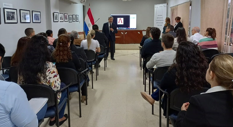 Academia Diplomática y Consular realizó charla sobre el XV Concurso de Oposición y Méritos