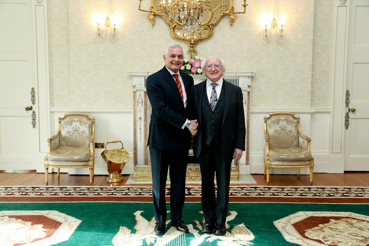 El Embajador Genaro Papalardo presentó sus Cartas Credenciales al Presidente de Irlanda