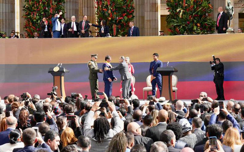 Presidente Abdo deseó el mayor de los éxitos al presidente Petro y abogó por profundizar la cooperación con Colombia
