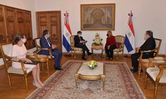 Encuentro entre el ministro Acevedo y la embajadora de República Dominicana