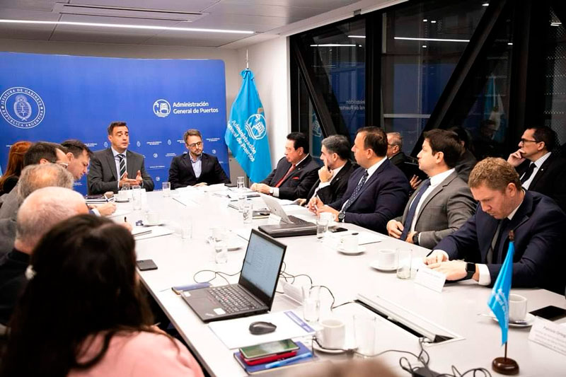 Paraguay y Argentina avanzan hacia la definición de mejoras para la navegabilidad en la hidrovía 