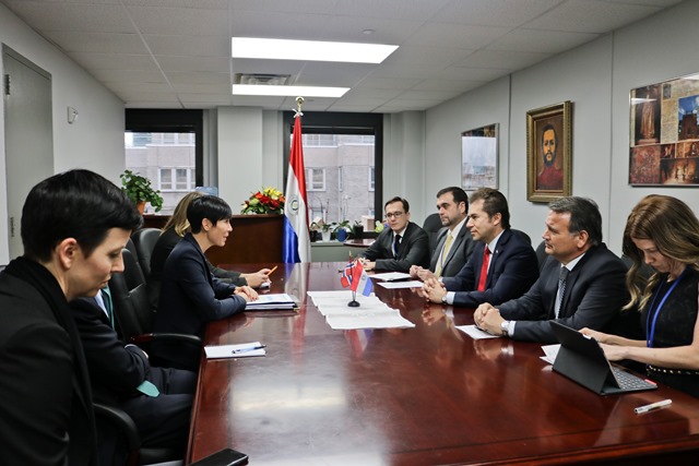 La Canciller de Noruega fue recibida por el Ministro Castiglioni en la Misión Permanente del Paraguay ante las Naciones Unidas