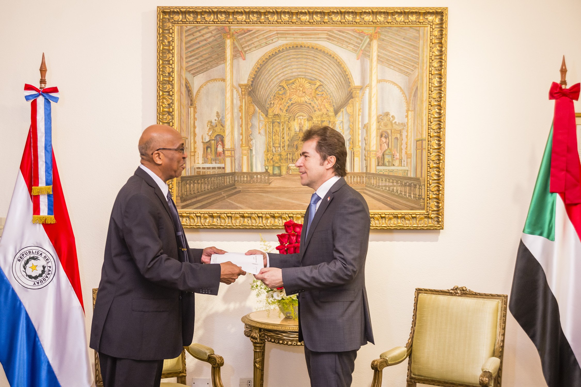 El Ministro de Relaciones Exteriores recibió copias de las Cartas Credenciales del Embajador de Sudán
