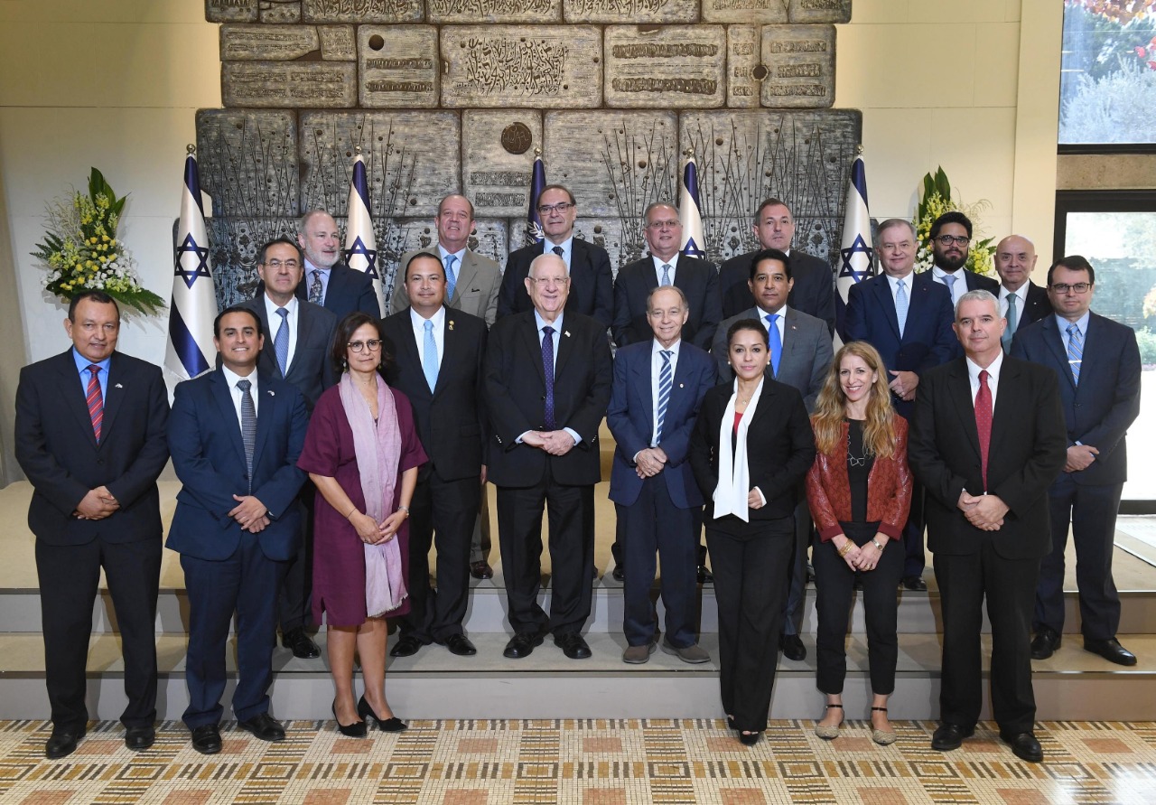 Presidente israelí interesado en estrechar vínculos de cooperación y comerciales con América Latina