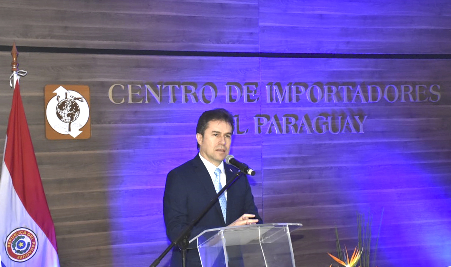 Ministro Castiglioni reafirma el compromiso del Gobierno Nacional con la construcción de la institucionalidad