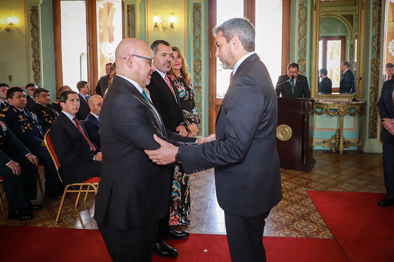 Presidente tomó juramento a nuevos embajadores del Paraguay ante la OMC y Perú
