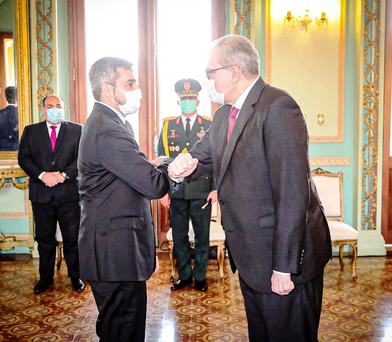 Presidente Abdo tomó juramento a Scavone, nuevo embajador de Paraguay en España