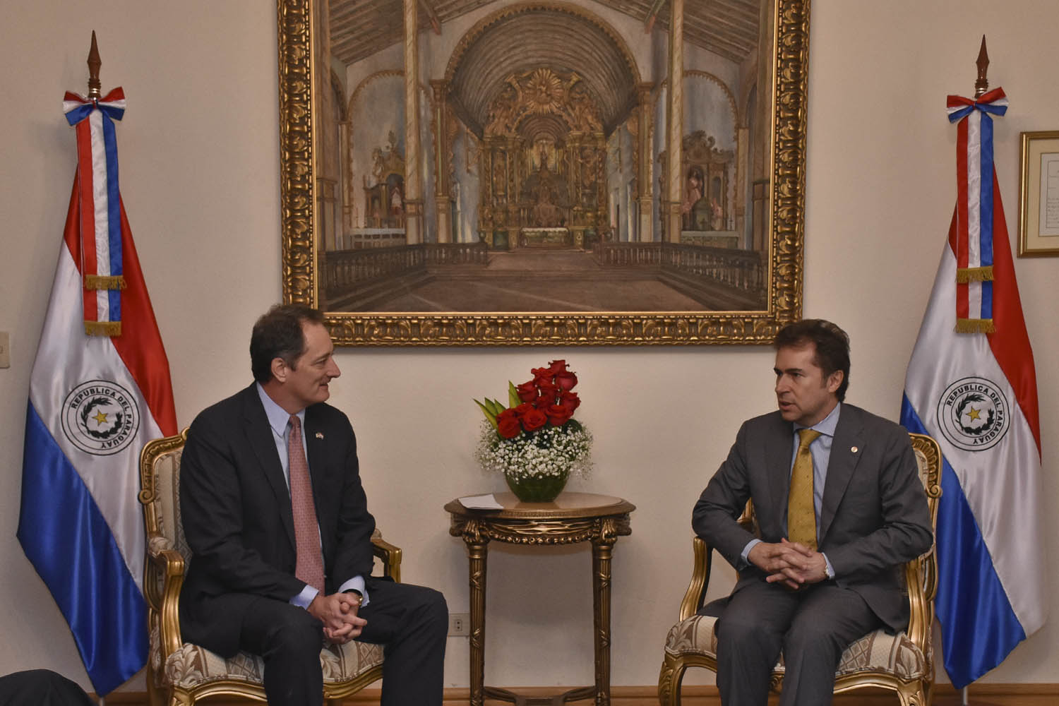 El Canciller Castiglioni y el Embajador de los Estados Unidos manifiestan interés en seguir fortaleciendo la relación bilateral