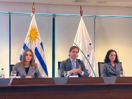 Lacalle Pou, de Uruguay, dice que apostará al Mercosur real y no al de papel