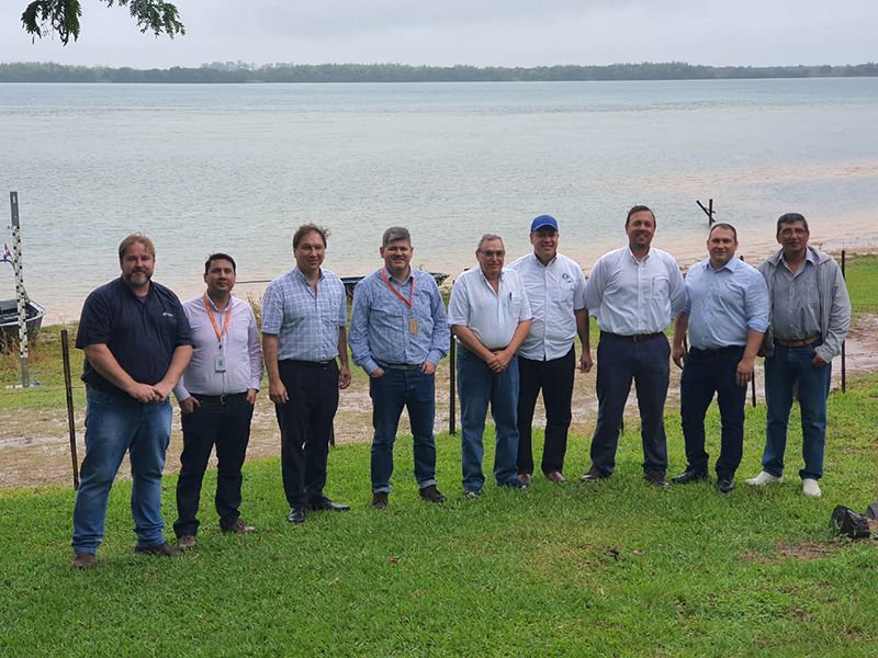 Inician obras de dragado para mejorar la navegación por el Río Paraná