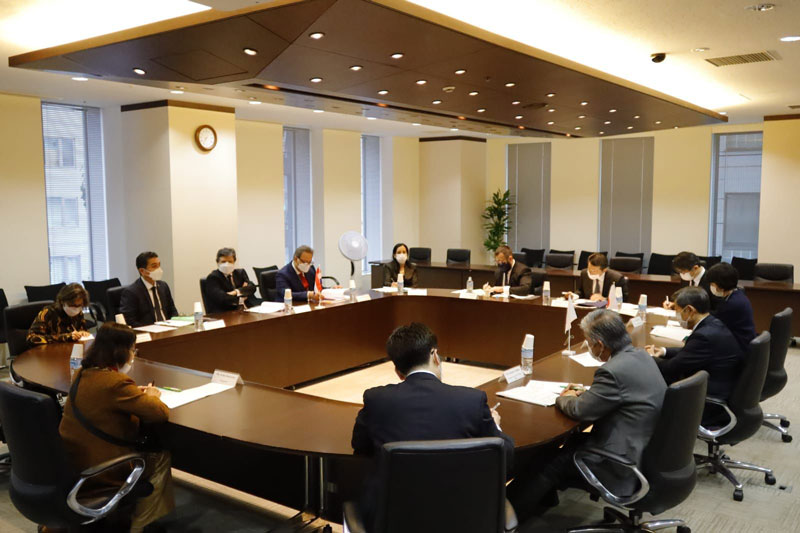 El canciller Acevedo destacó el aporte de la cooperación japonesa al desarrollo nacional 