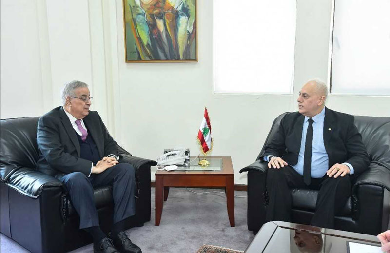 Encargado de negocios de la embajada en Beirut ofreció productos que el Paraguay exporta al canciller del Líbano