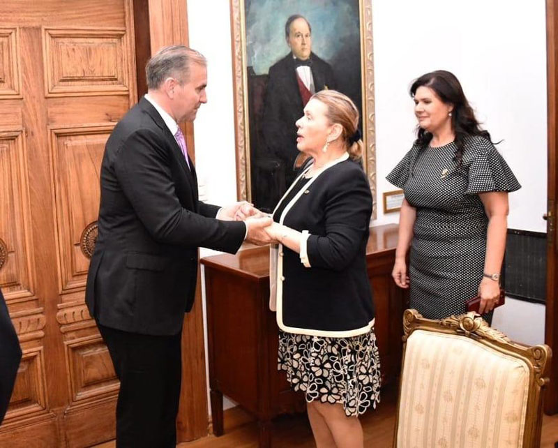Canciller recibe visita del Consejo Directivo de la Asociación del Cuerpo Consular